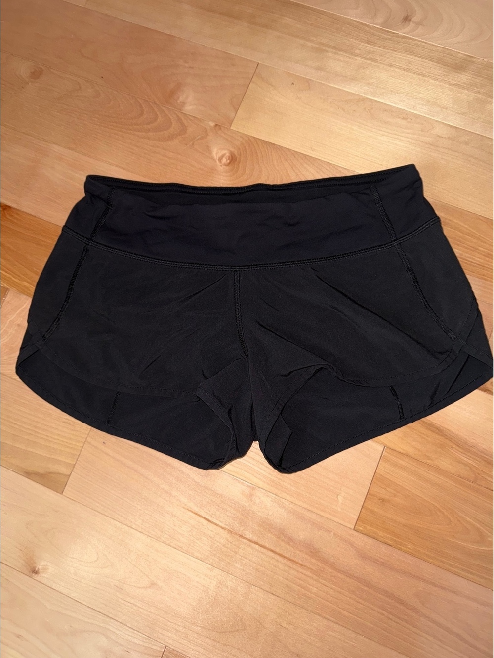 Lululemon Women's Speed Up Black Running Shorts with Zippered Pocket, Size Small